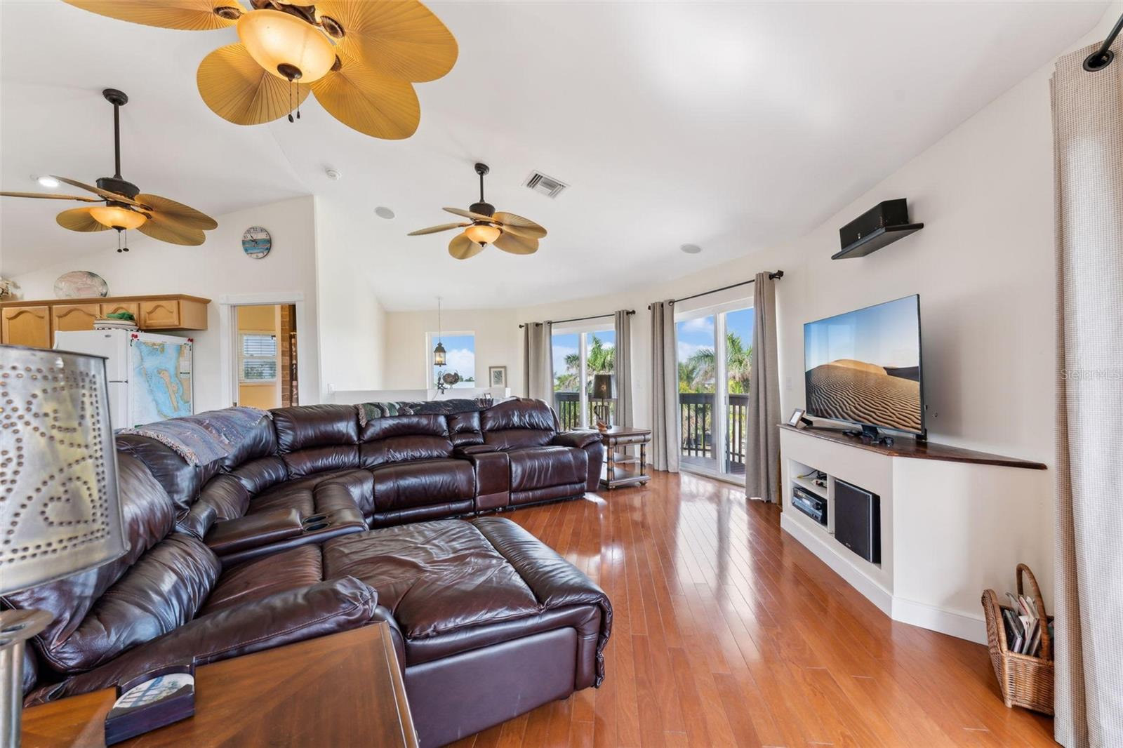 FOUR WINDS MARINA & TRAIL PARK - Residential