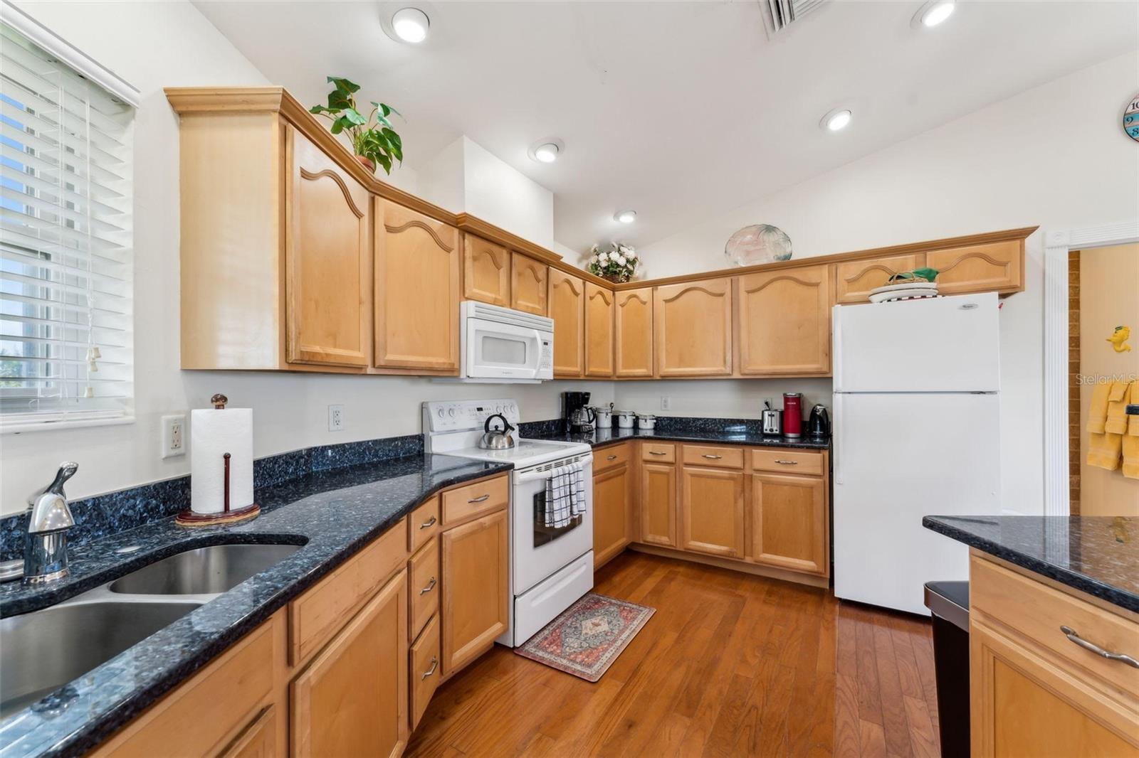 FOUR WINDS MARINA & TRAIL PARK - Residential