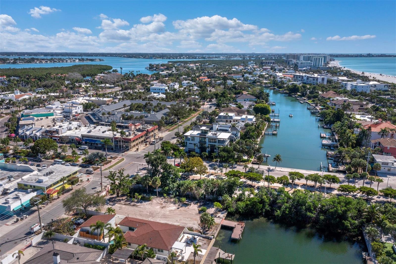 259 JOHN RINGLING BOULEVARD