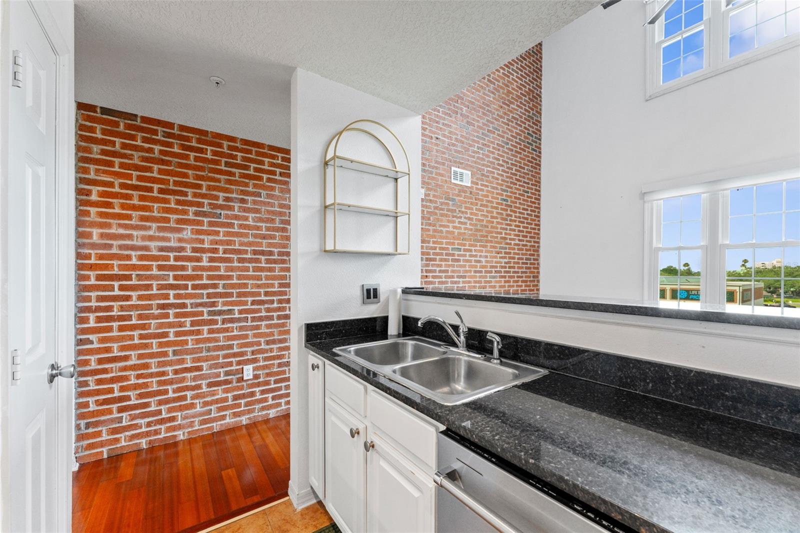 501 KNIGHTS RUN AVENUE 2307