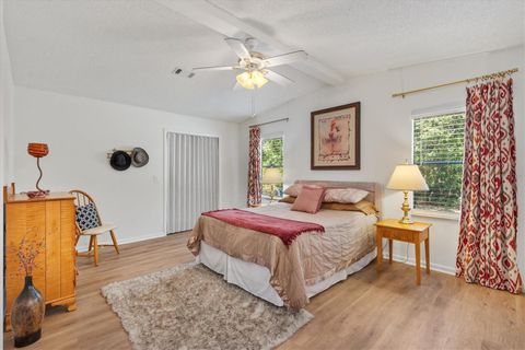 Tiny photo for 520 Saint Andrews Boulevard, Lady Lake, FL 32159 (MLS # G5109038)