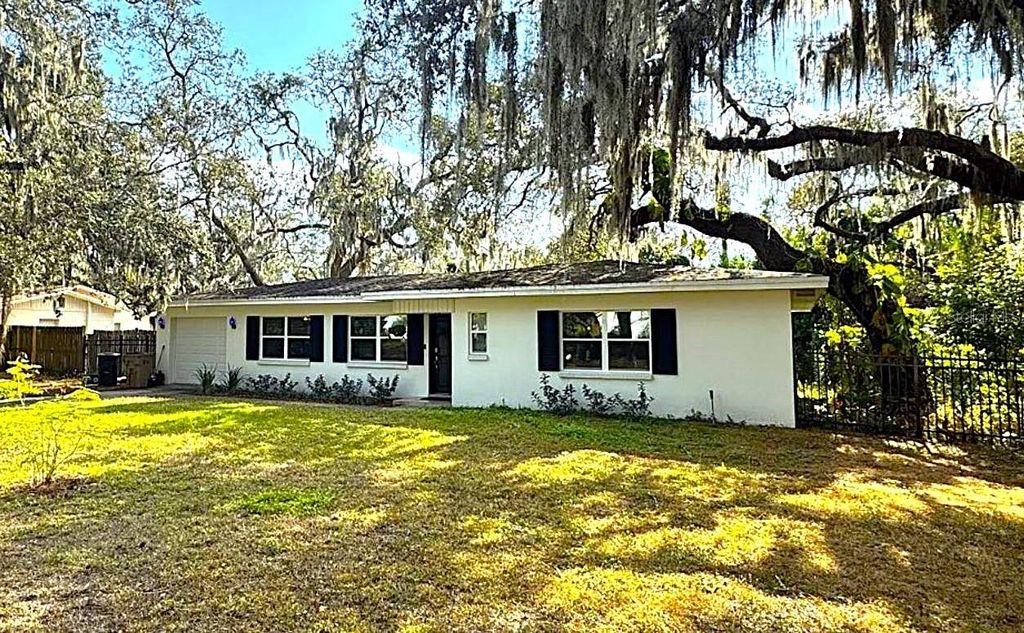 Photo of 305 Saint Augustine Avenue, Temple Terrace, FL 33617 (MLS # TB8449013)