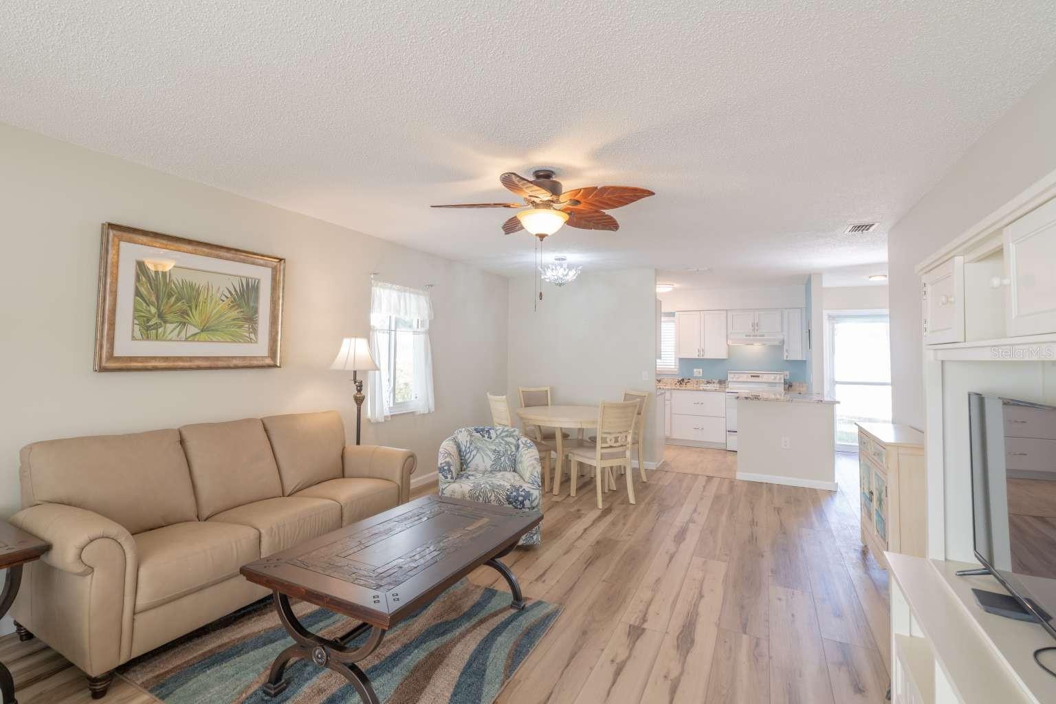 CIRCLE WOODS OF VENICE 1 - Residential