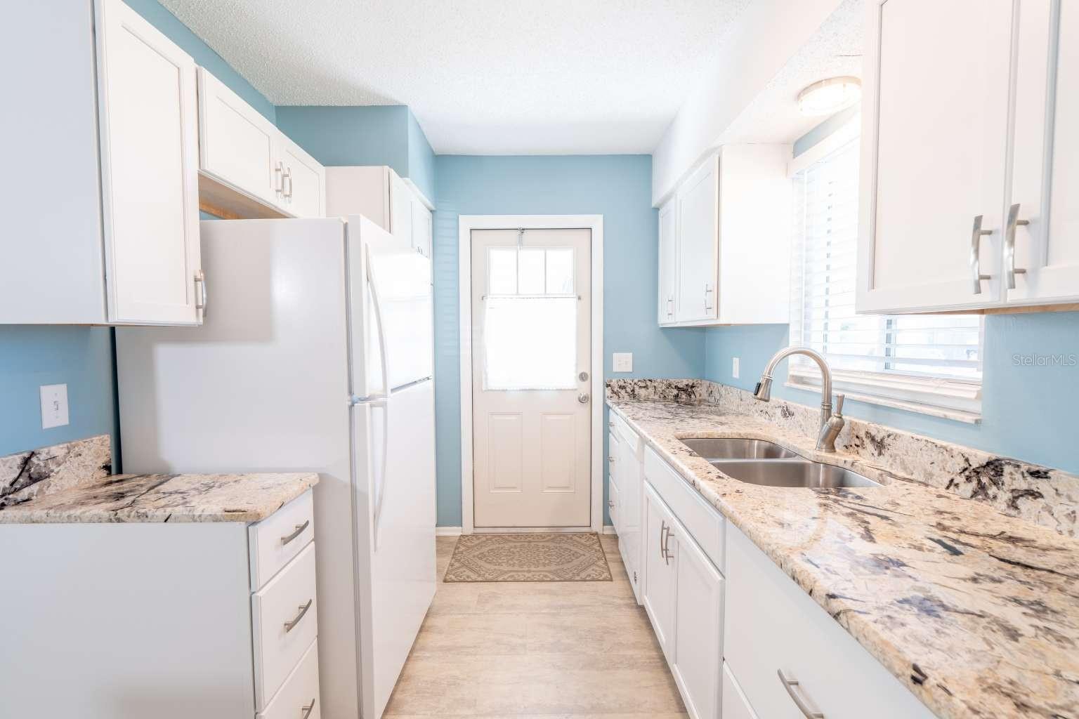 456 CIRCLEWOOD DRIVE L7