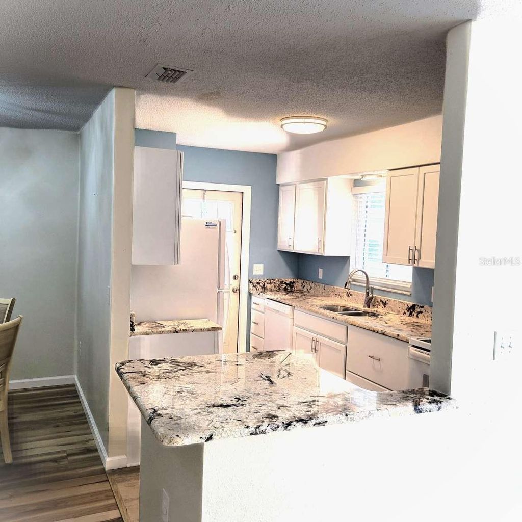 Photo of 456 Circlewood Drive #L7, Venice, FL 34293 (MLS # TB8470764)