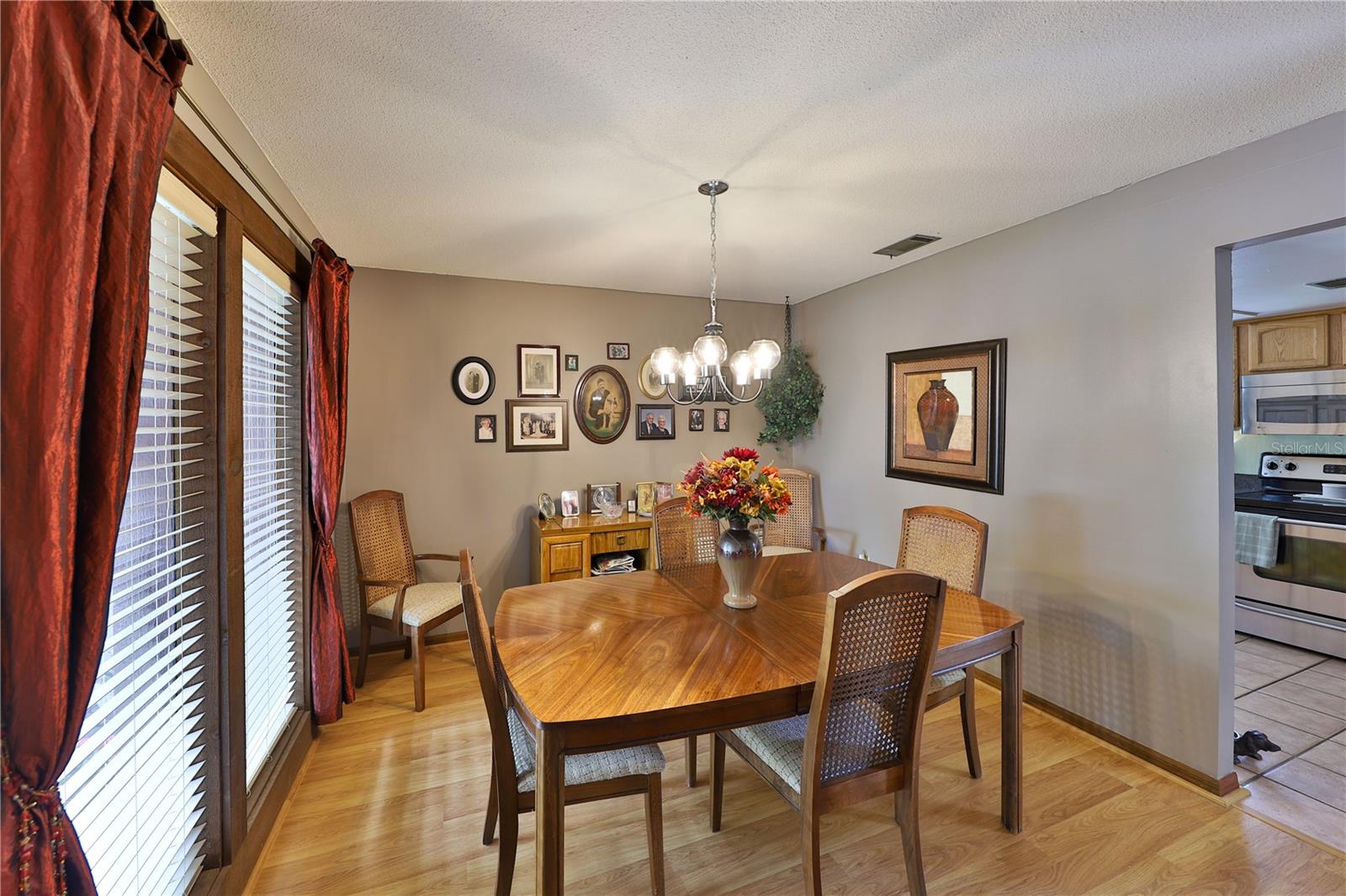 MOORINGS THE - Residential