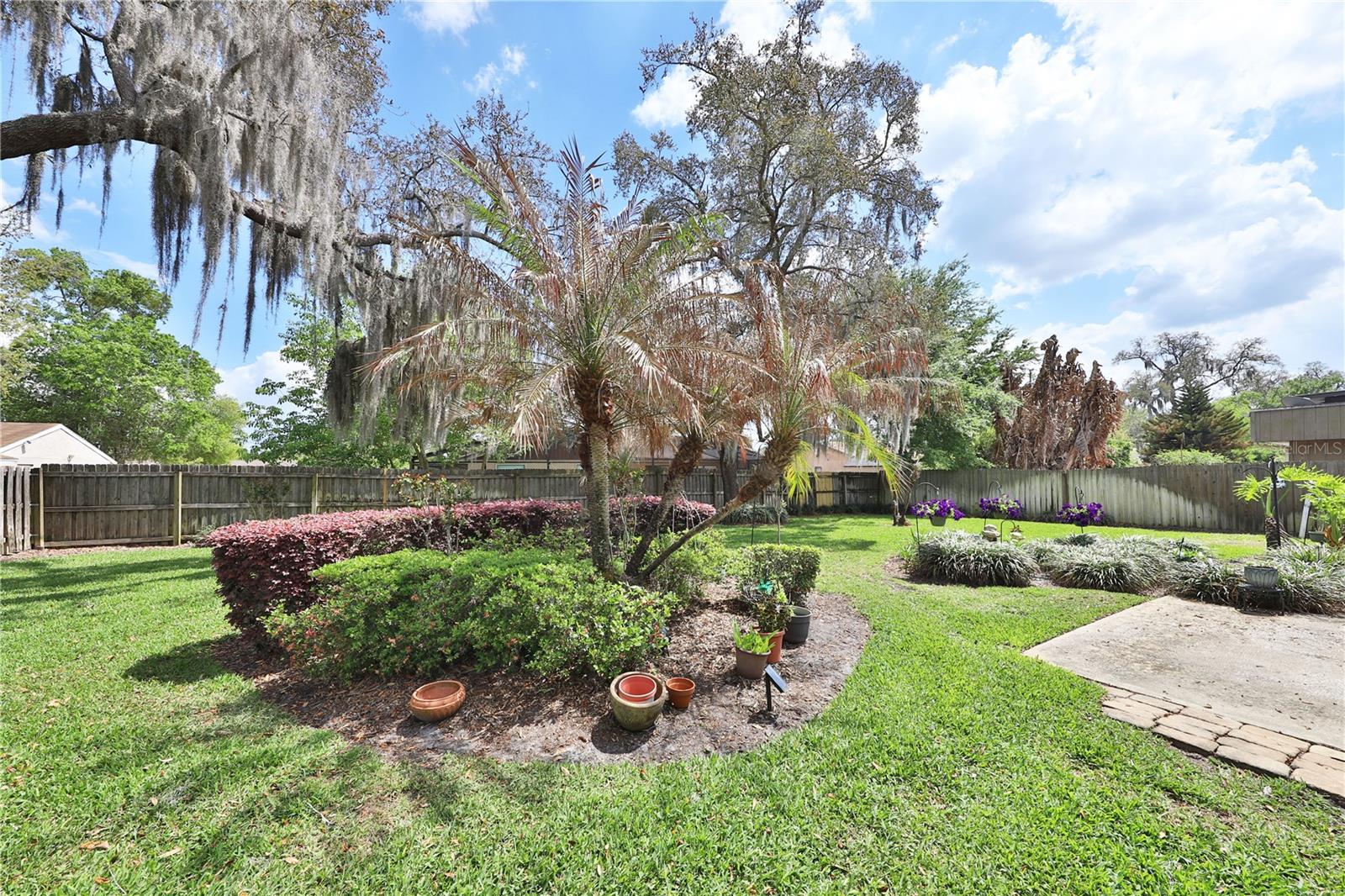 MOORINGS THE - Residential