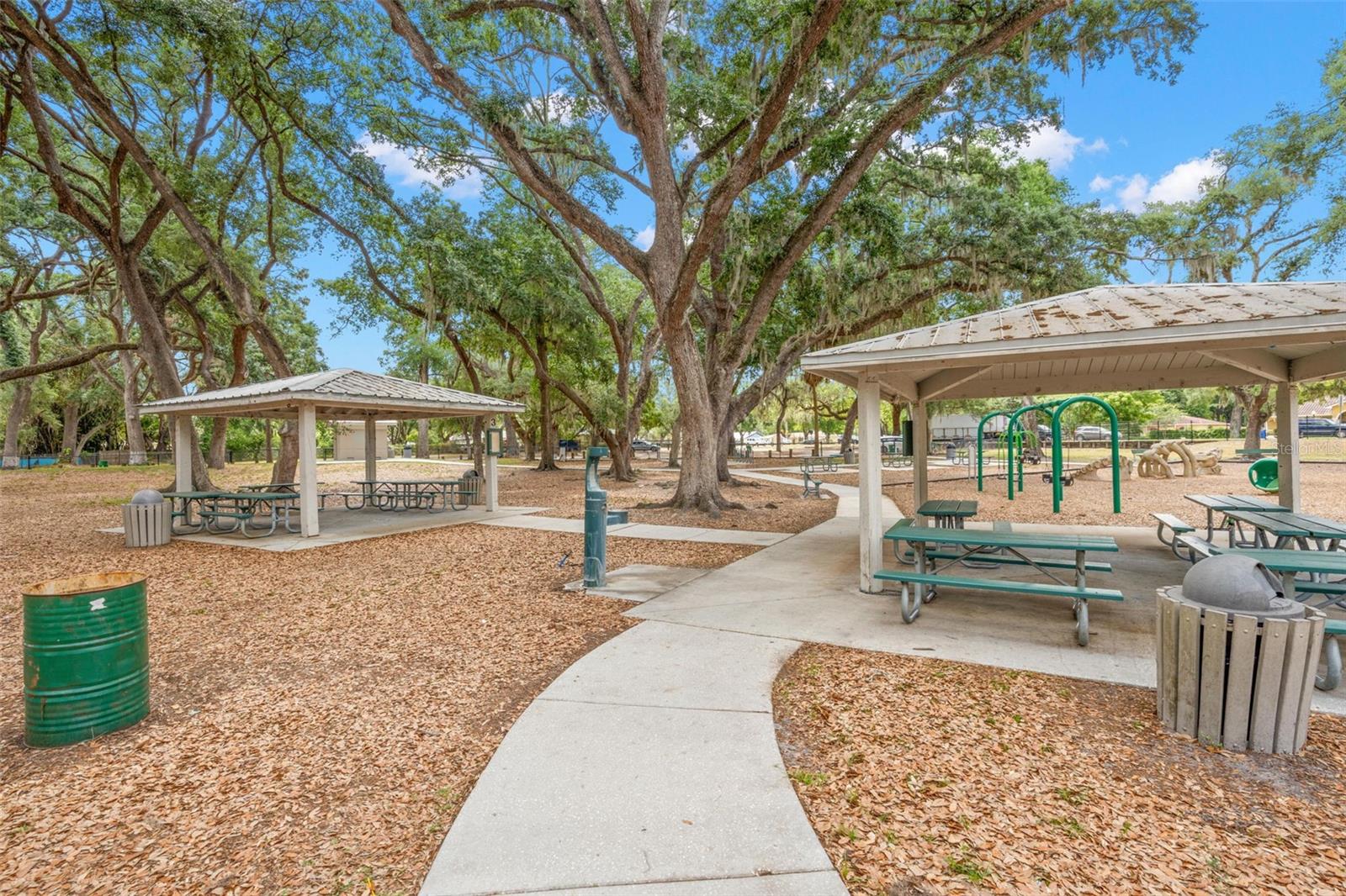 TANGLEWOOD - Residential