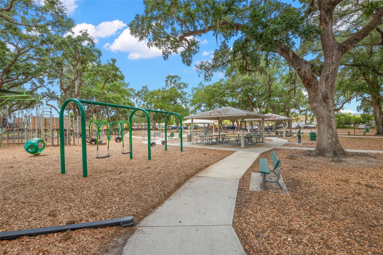 TANGLEWOOD - Residential