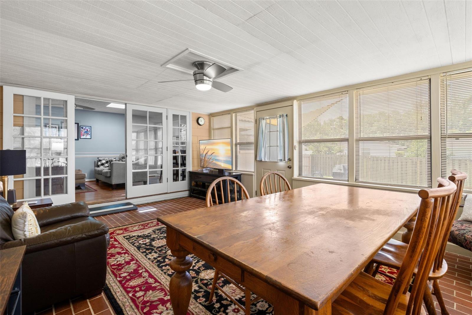 TANGLEWOOD - Residential