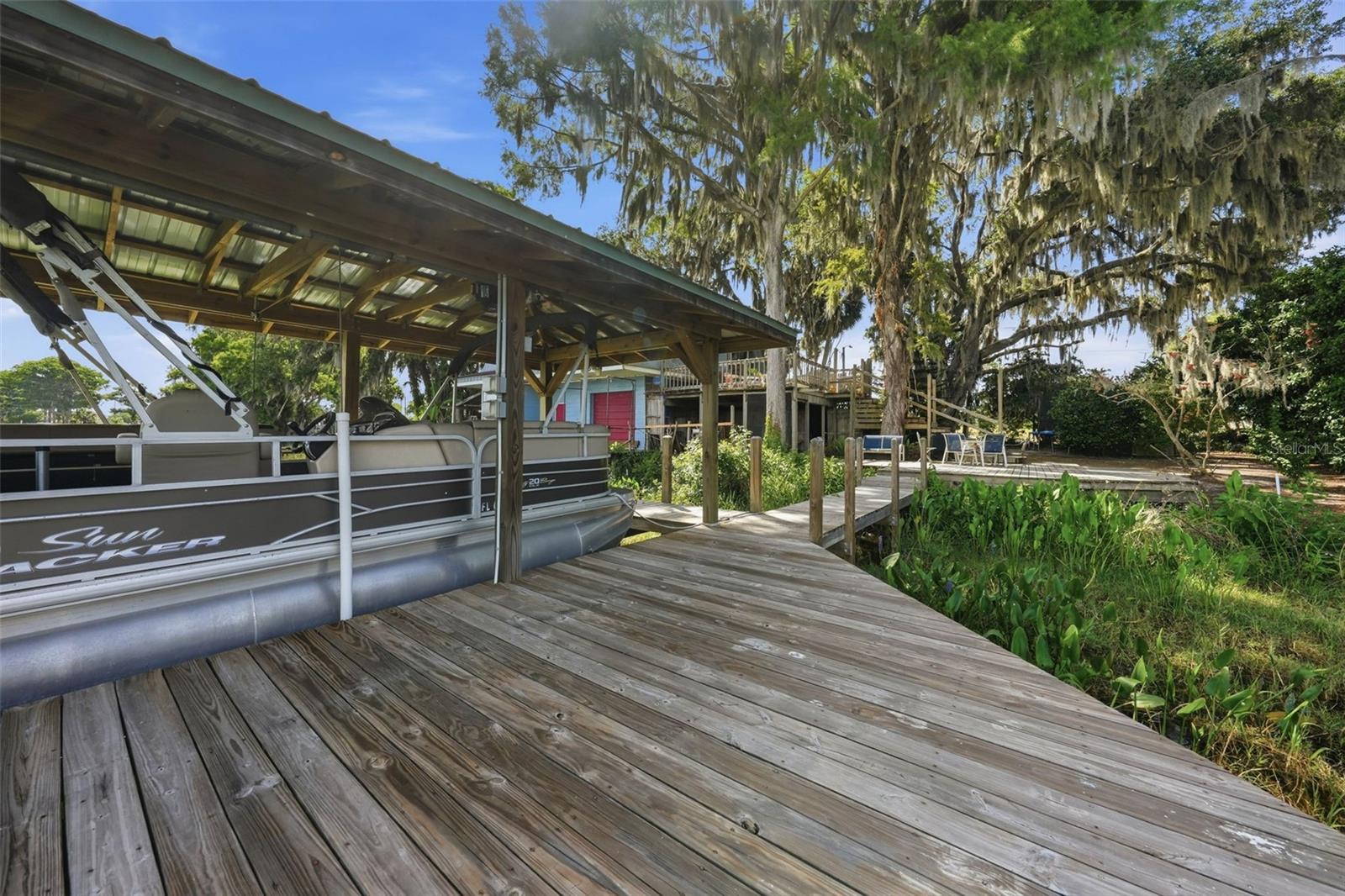 EUSTIS BADGER - Commercial Sale