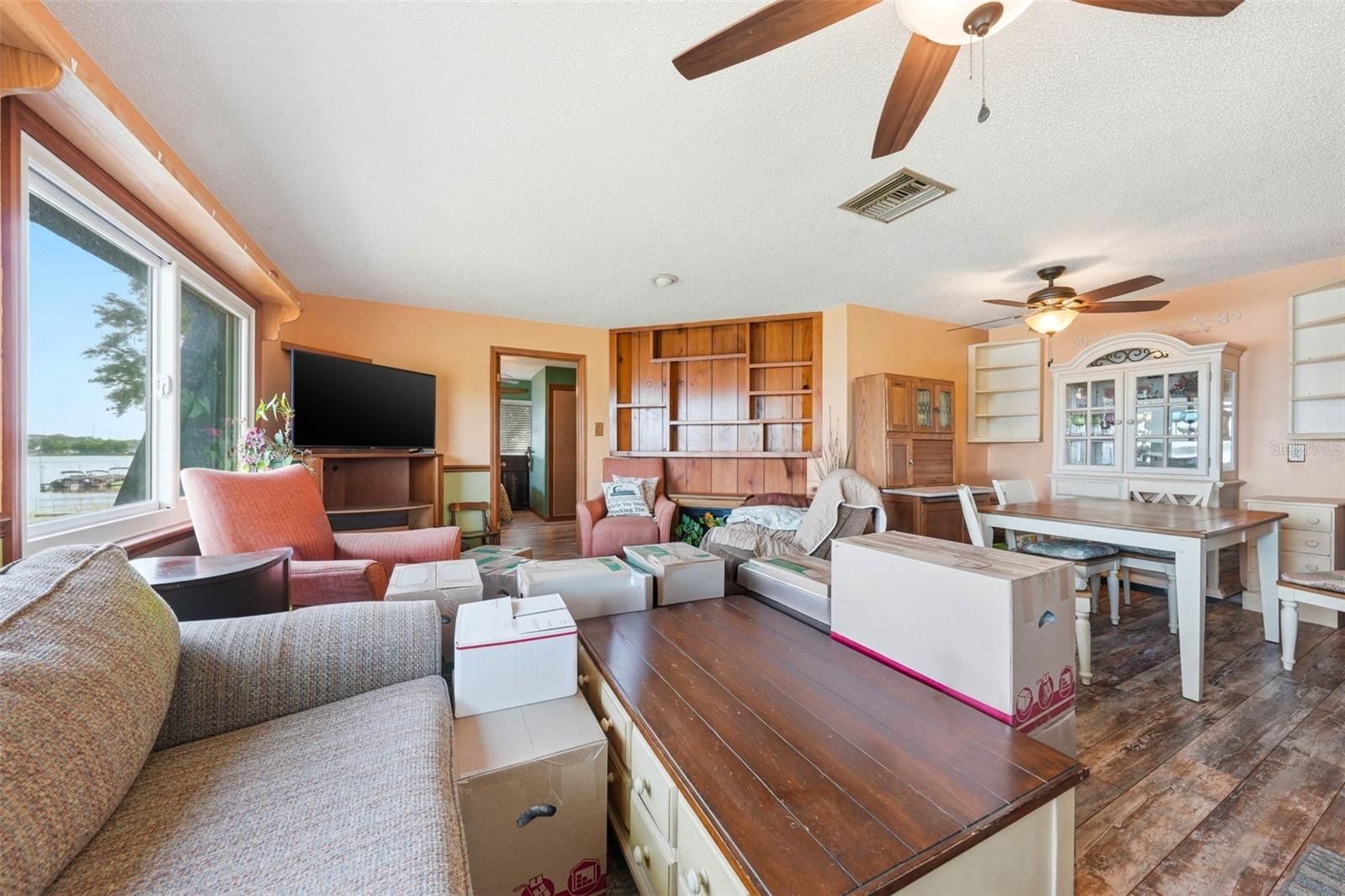 EUSTIS BADGER - Commercial Sale