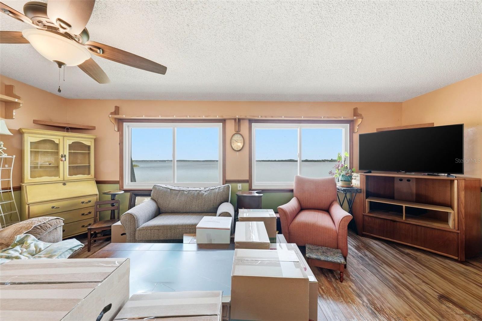 EUSTIS BADGER - Commercial Sale