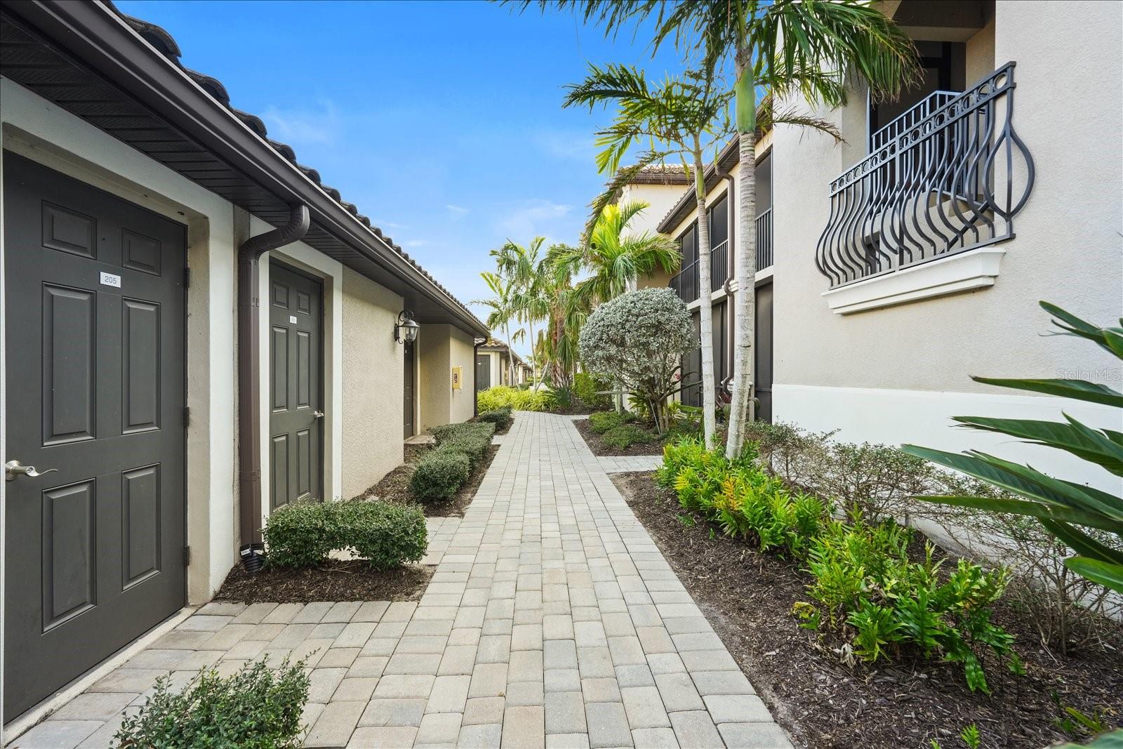 LAKEWOOD NATIONAL - Residential Lease