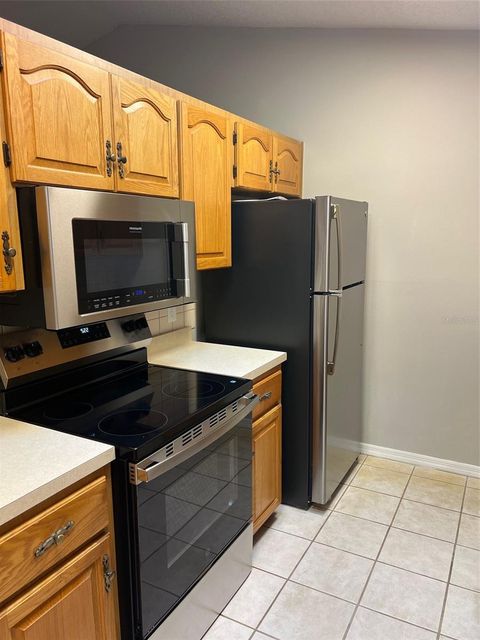 Tiny photo for 12449 Orangewood Circle #17, Tavares, FL 32778 (MLS # O6395077)