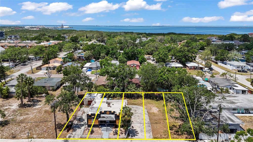 Photo of 6719 S West Shore Boulevard, Tampa, FL 33616 (MLS # TB8381814)