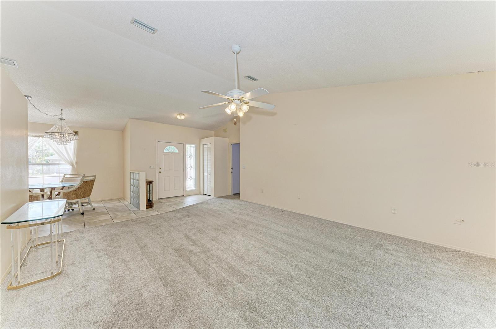 LAKE ROYALE - Residential