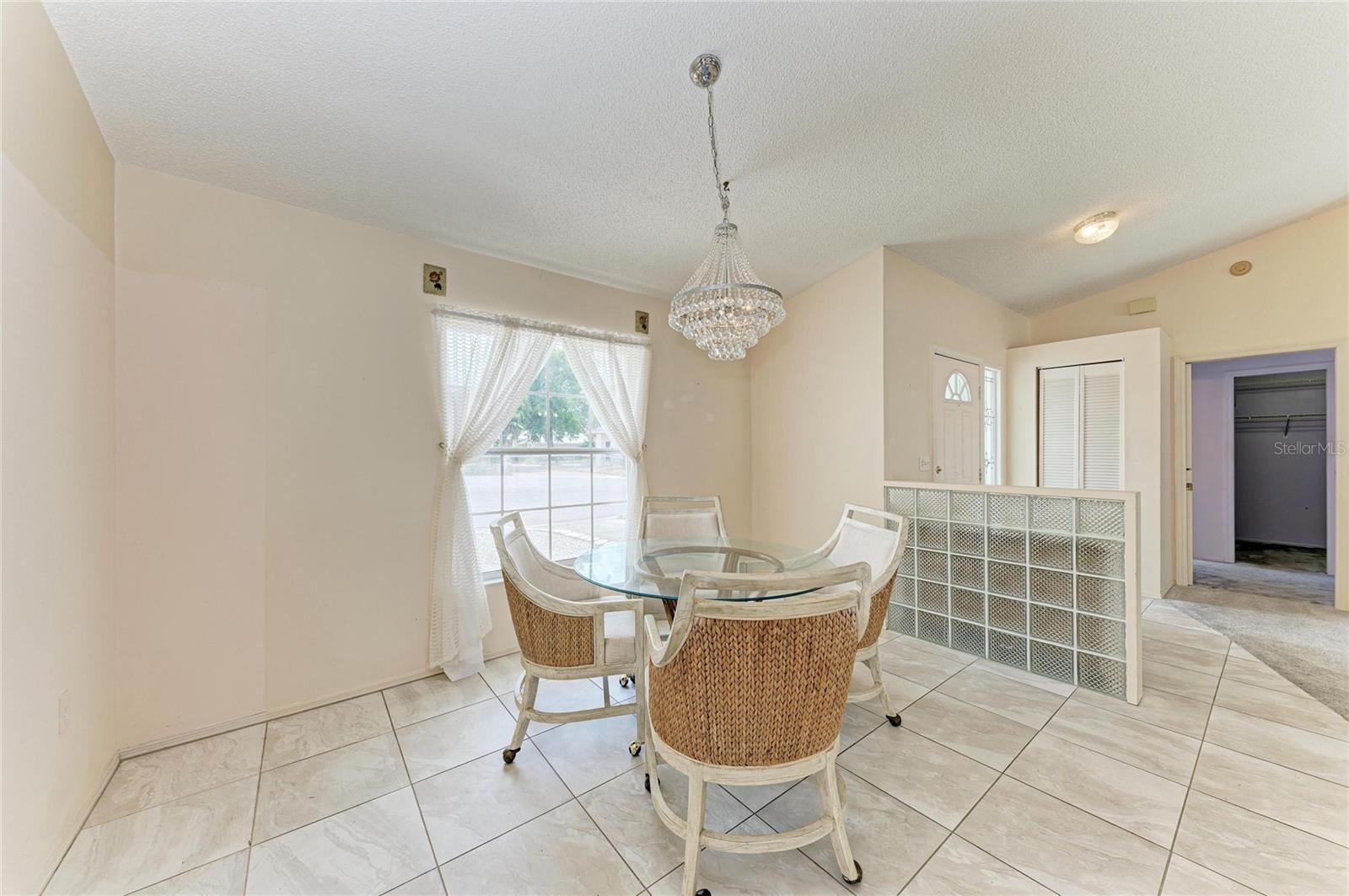 LAKE ROYALE - Residential