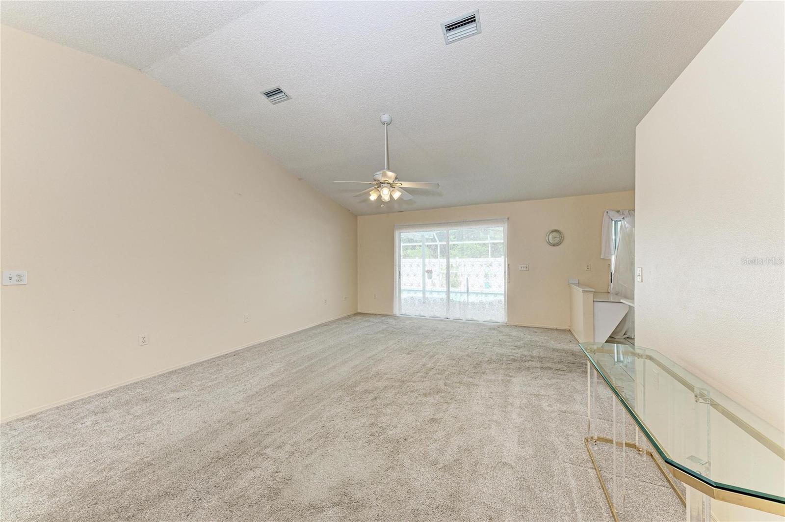 LAKE ROYALE - Residential