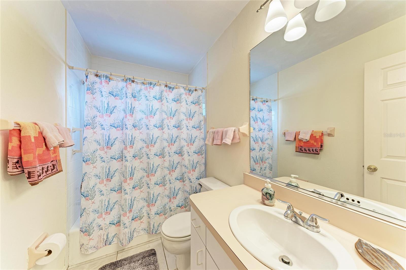 LAKE ROYALE - Residential