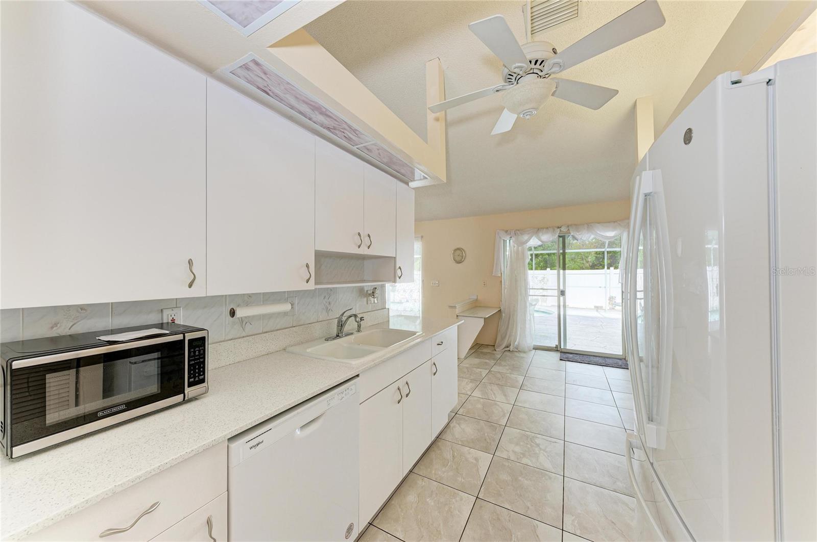 LAKE ROYALE - Residential