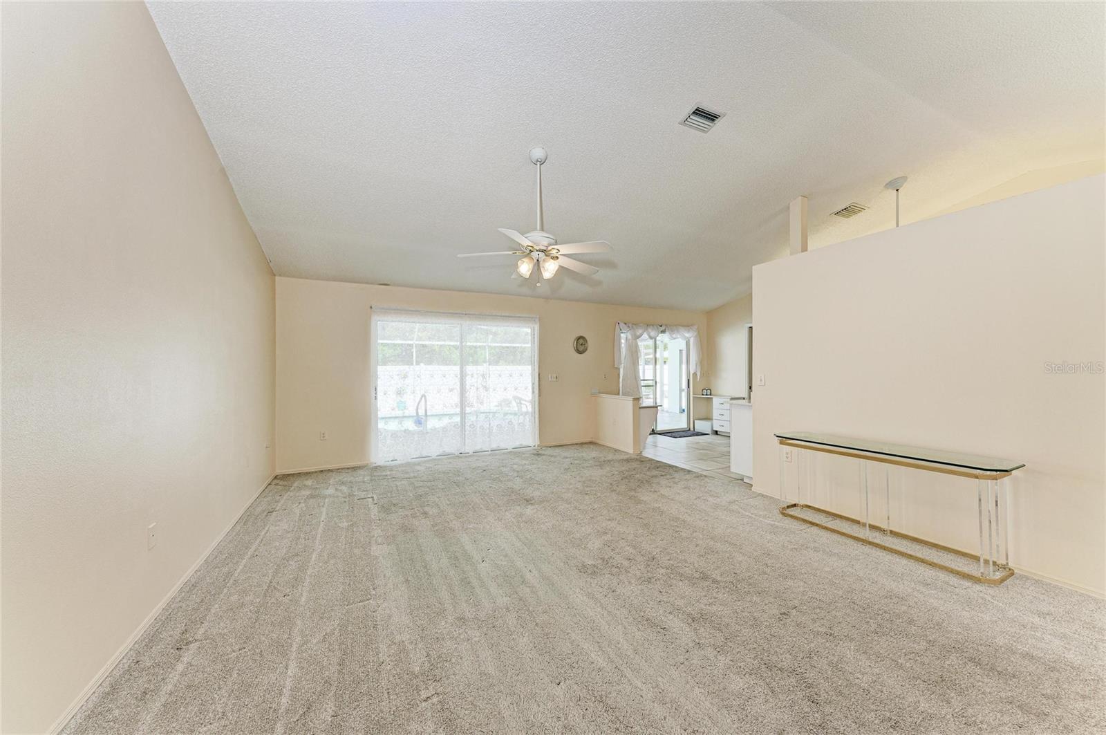 LAKE ROYALE - Residential