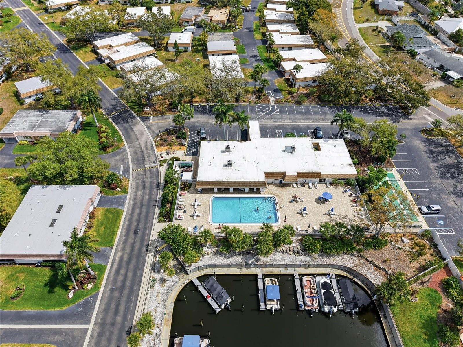 STRATHMORE RIVERSIDE III - Residential