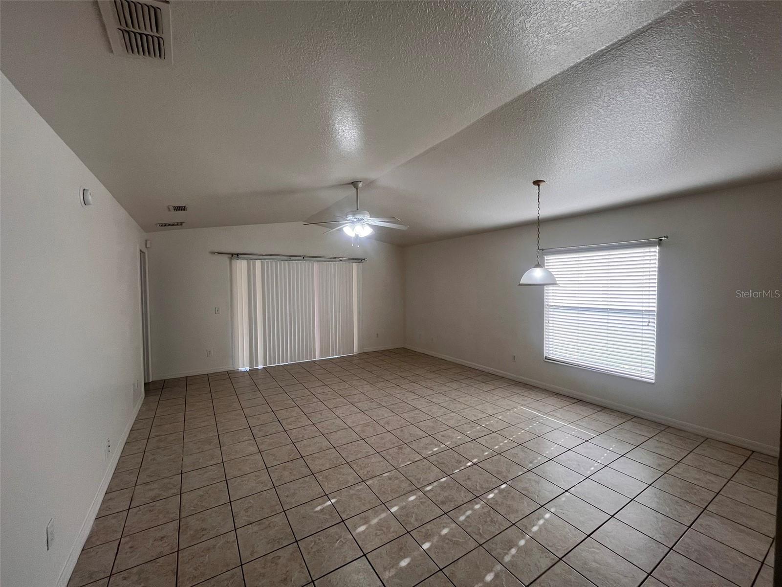 ELOISE WOODS LAKE ROY UNIT - Residential Lease