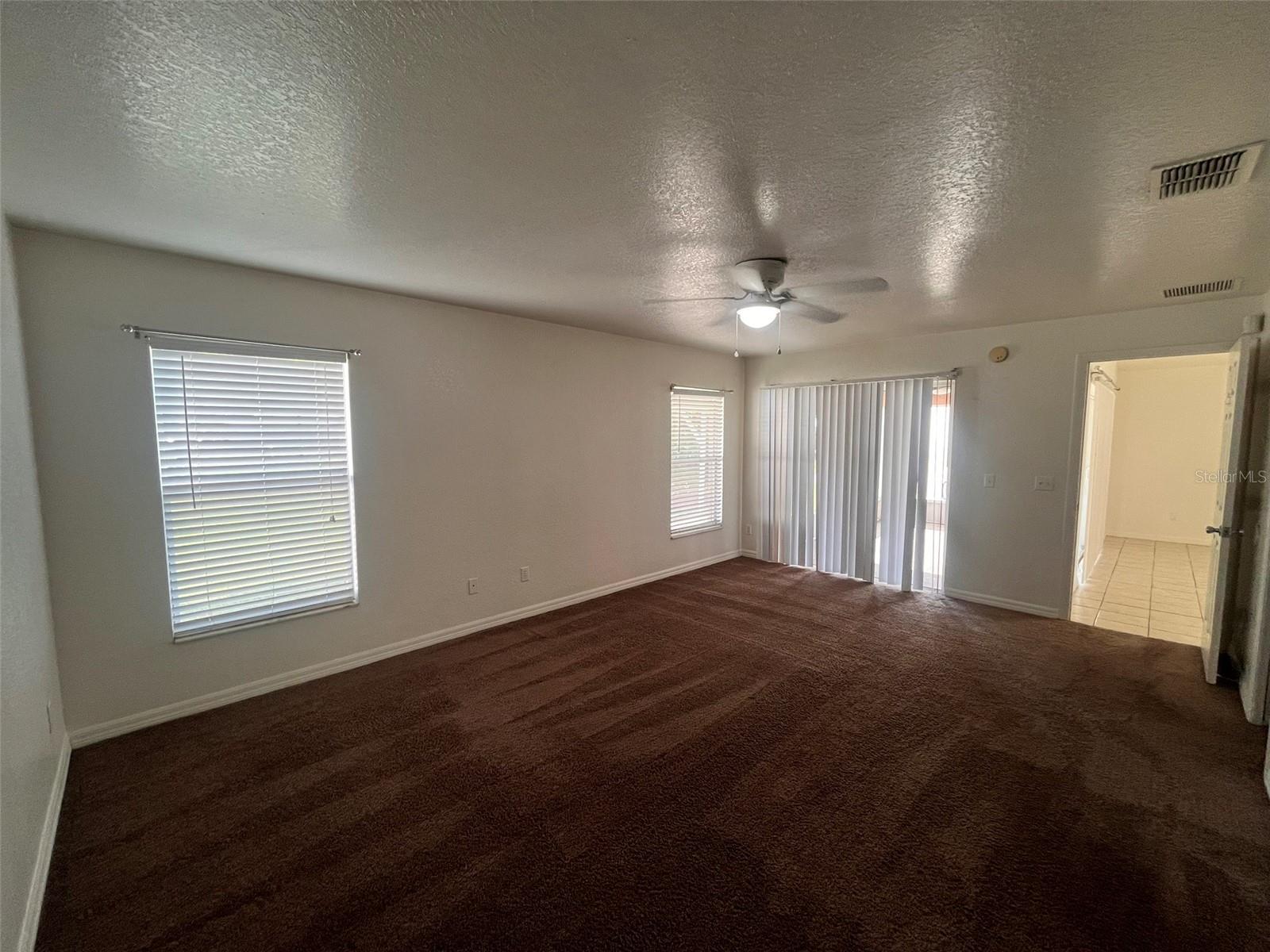 ELOISE WOODS LAKE ROY UNIT - Residential Lease