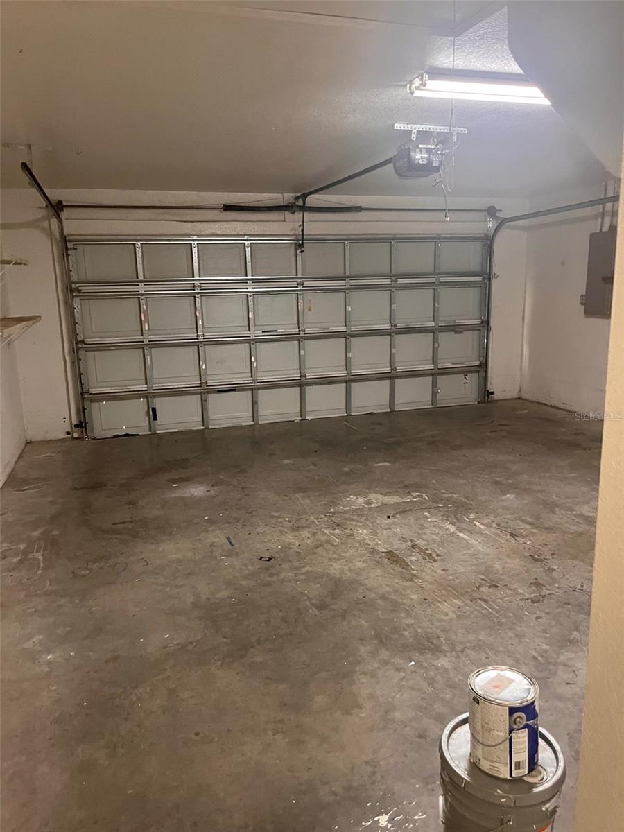 ELOISE WOODS LAKE ROY UNIT - Residential Lease