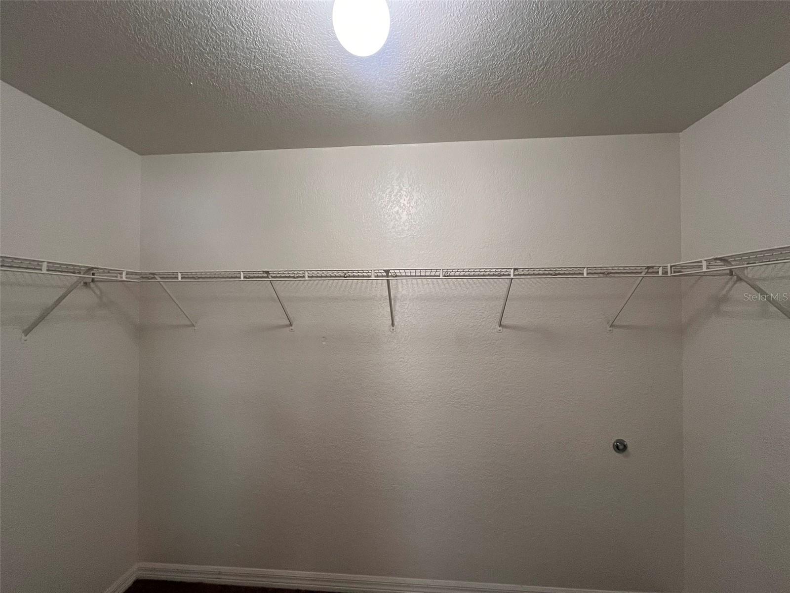 ELOISE WOODS LAKE ROY UNIT - Residential Lease