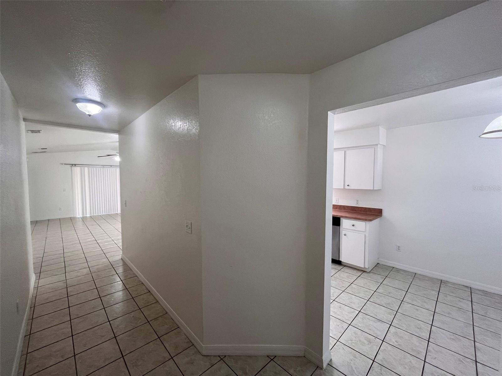 ELOISE WOODS LAKE ROY UNIT - Residential Lease