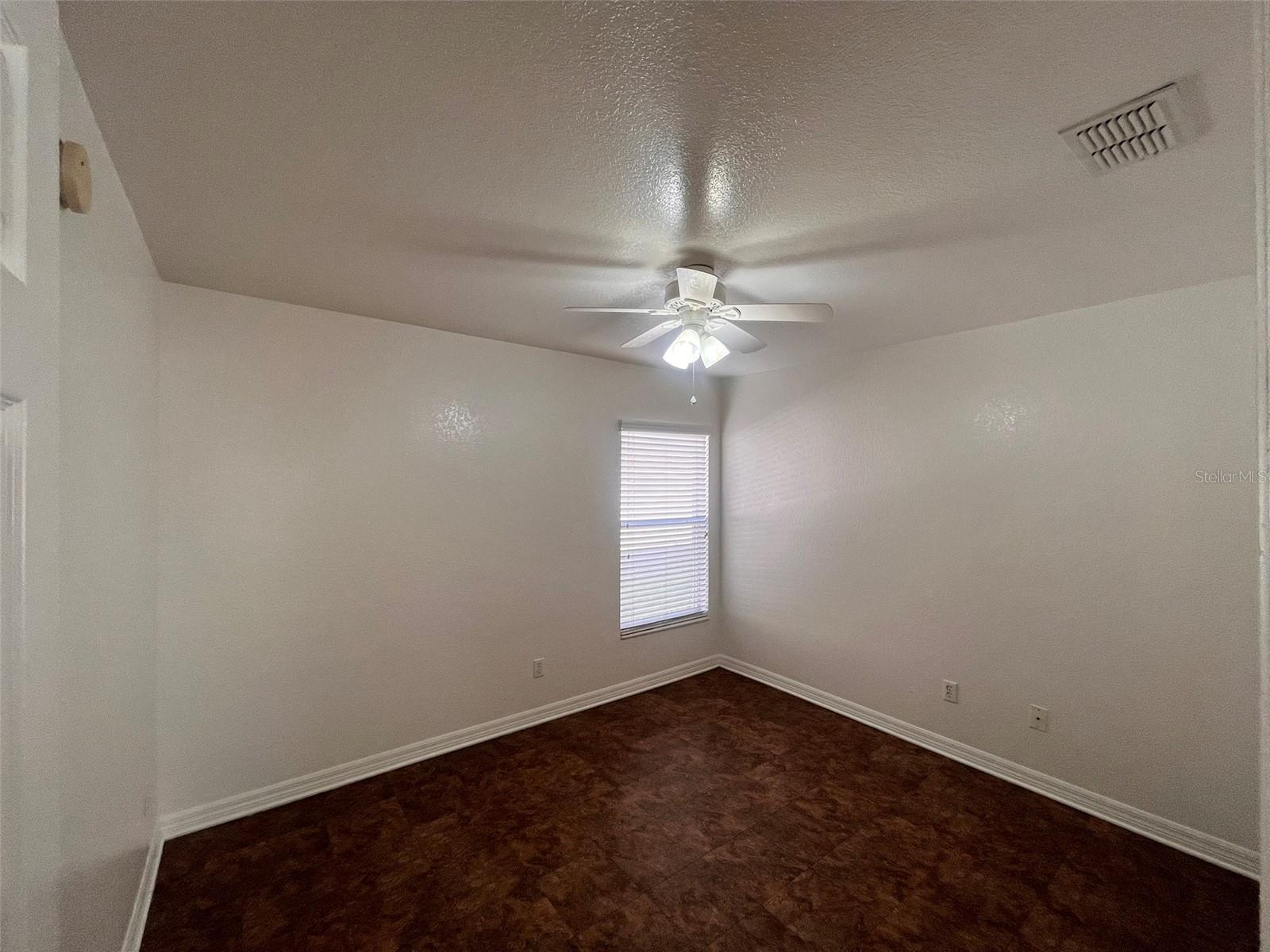 ELOISE WOODS LAKE ROY UNIT - Residential Lease