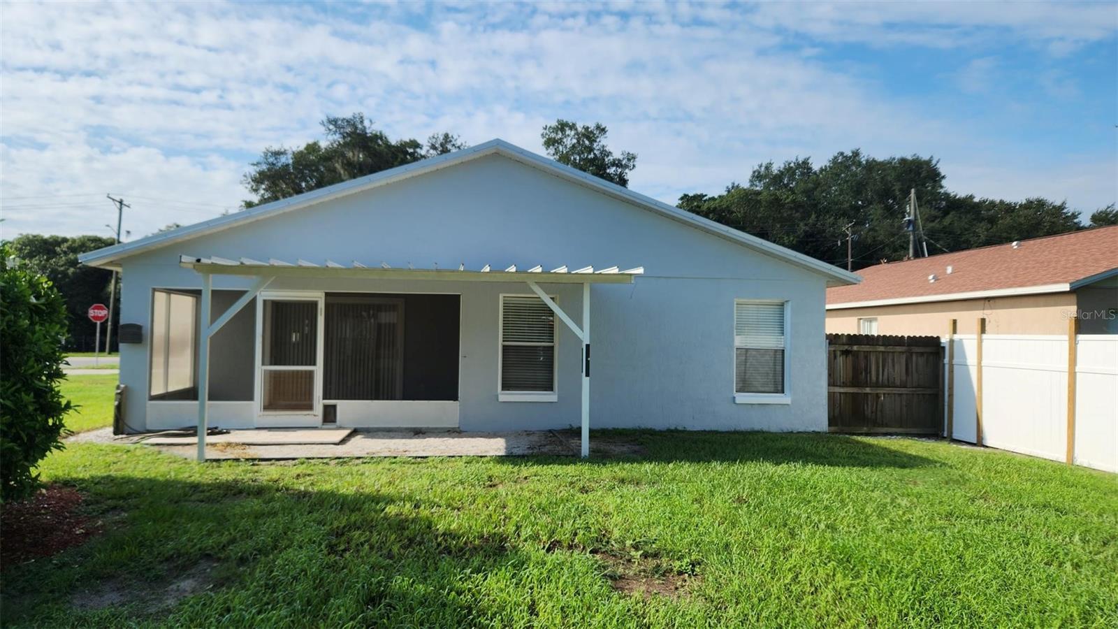 ELOISE WOODS LAKE ROY UNIT - Residential Lease