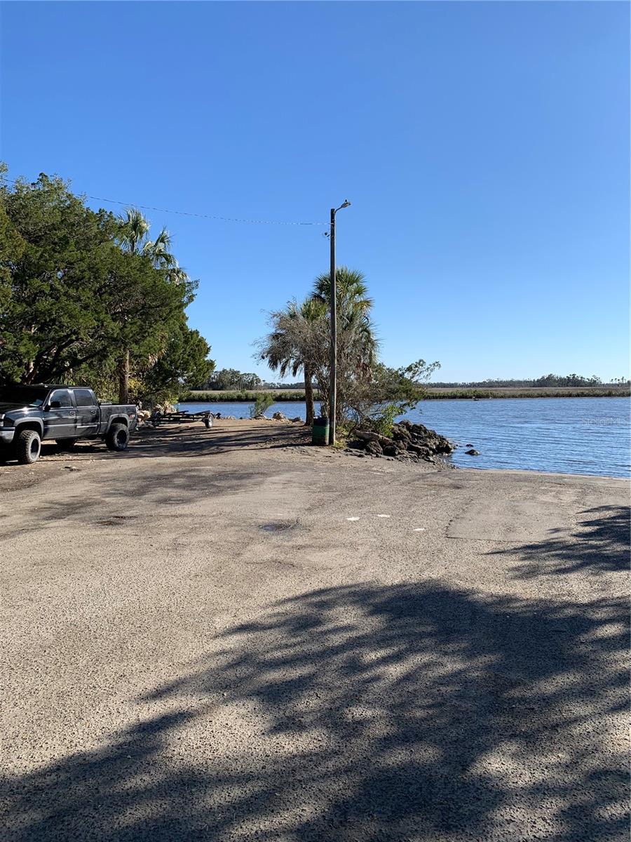 MASON CREEK ROAD - Land