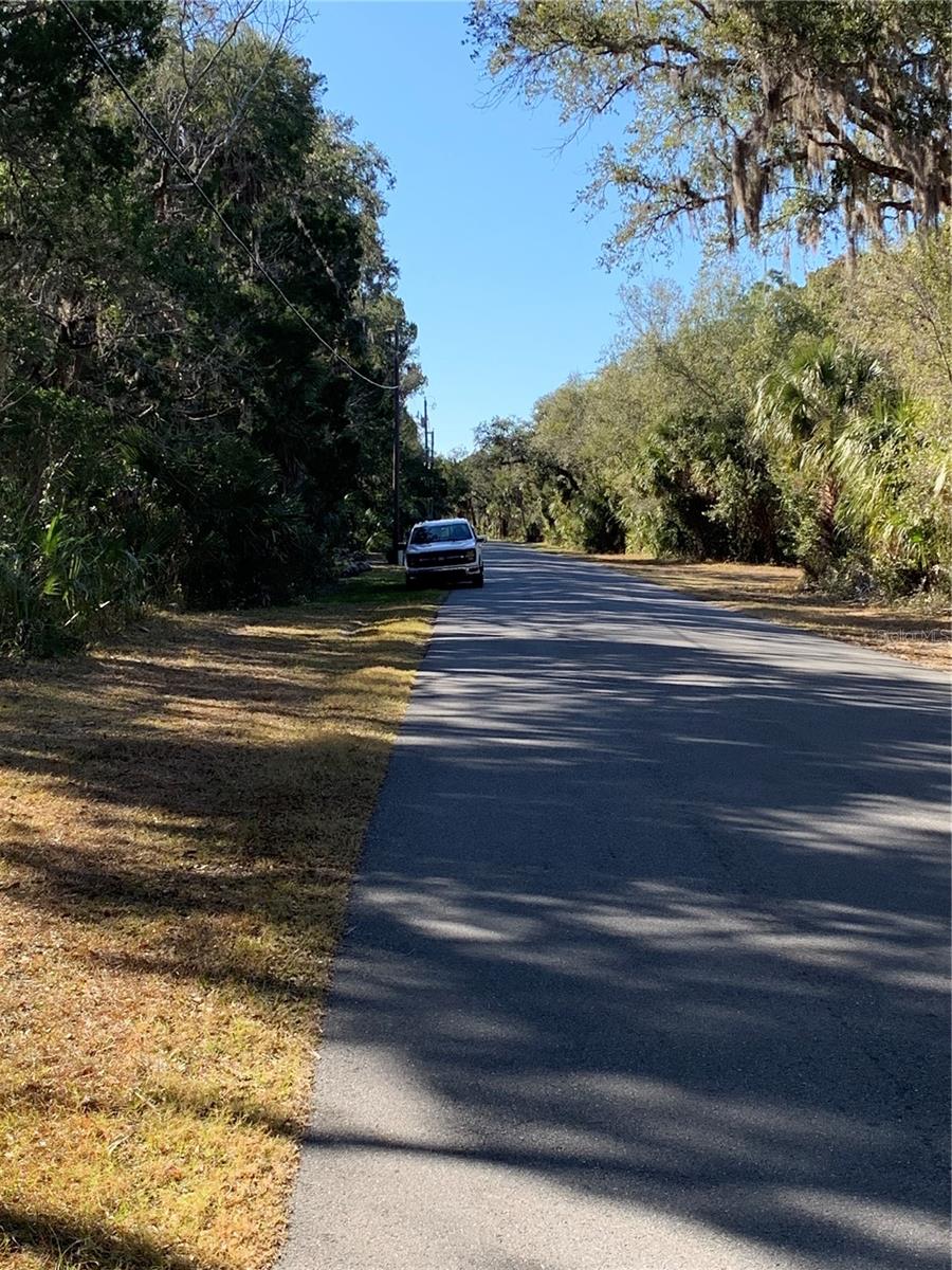 MASON CREEK ROAD - Land