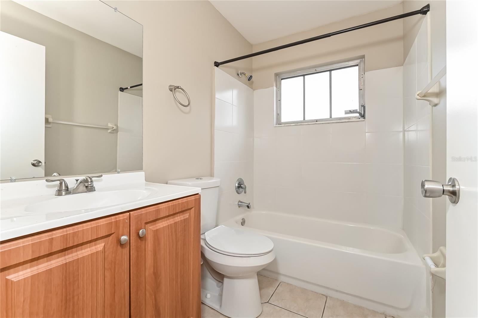 ARBOR RIDGE WEST - Residential Lease