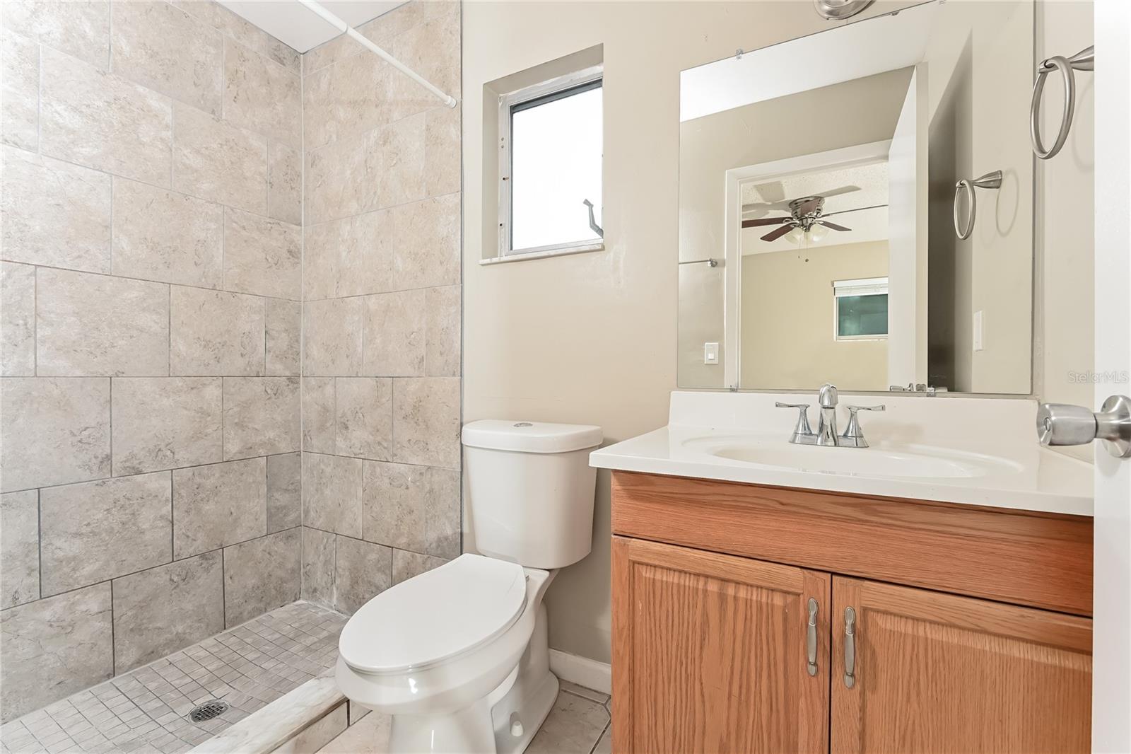 ARBOR RIDGE WEST - Residential Lease