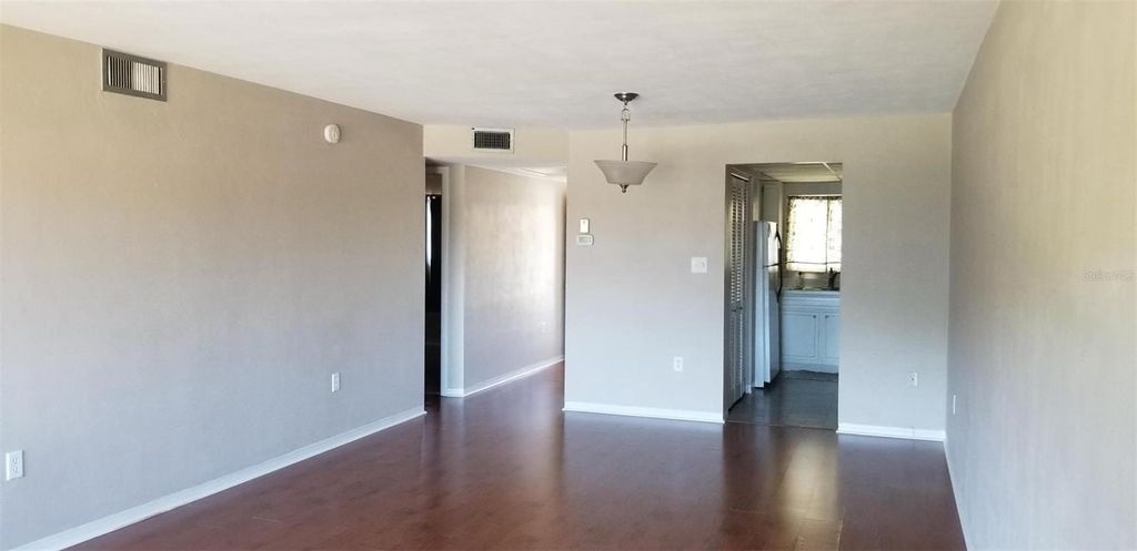 Photo of 4570 Overlook Dr NE #283, St Petersburg, FL 33703 (MLS # TB8509016)