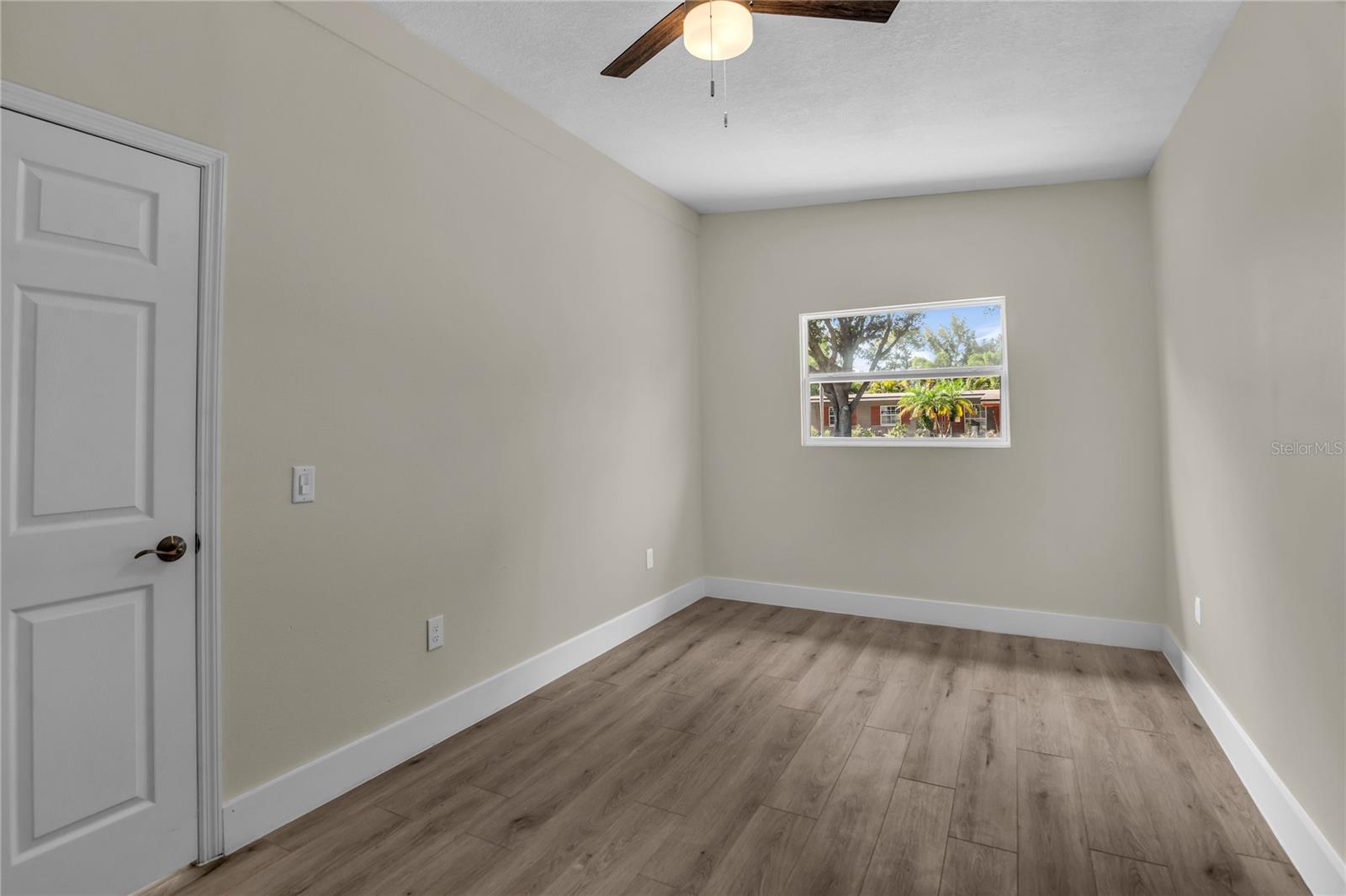 DOVER SHORES 6TH ADD - Residential