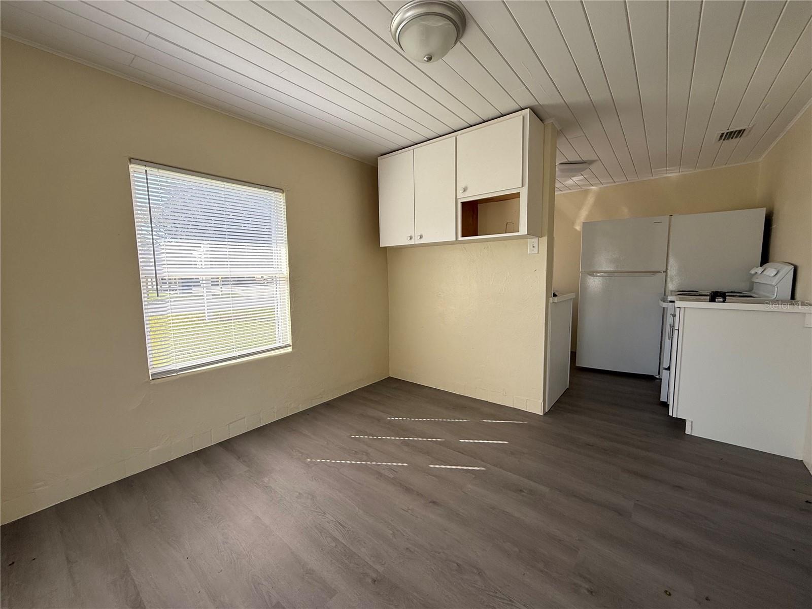 HAMPTON WM SUB - Residential Income