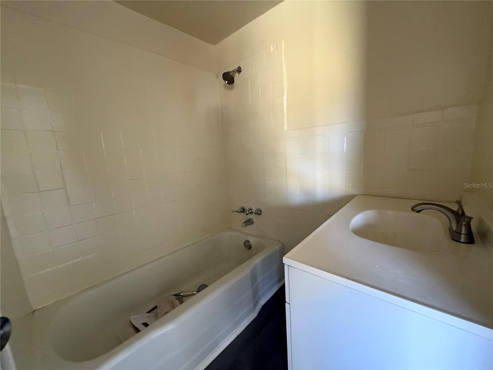 HAMPTON WM SUB - Residential Income