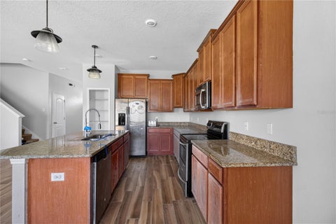 10919 Rainbow Pyrite Drive, Wimauma, FL 33598