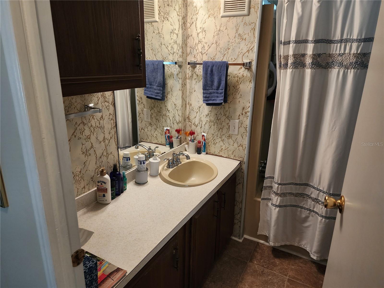 CHATEAU VILLAGE CO-OP - Residential