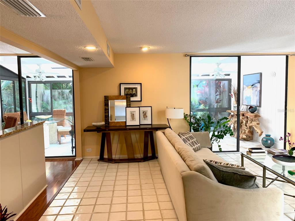 PINE RUN I - Residential Lease