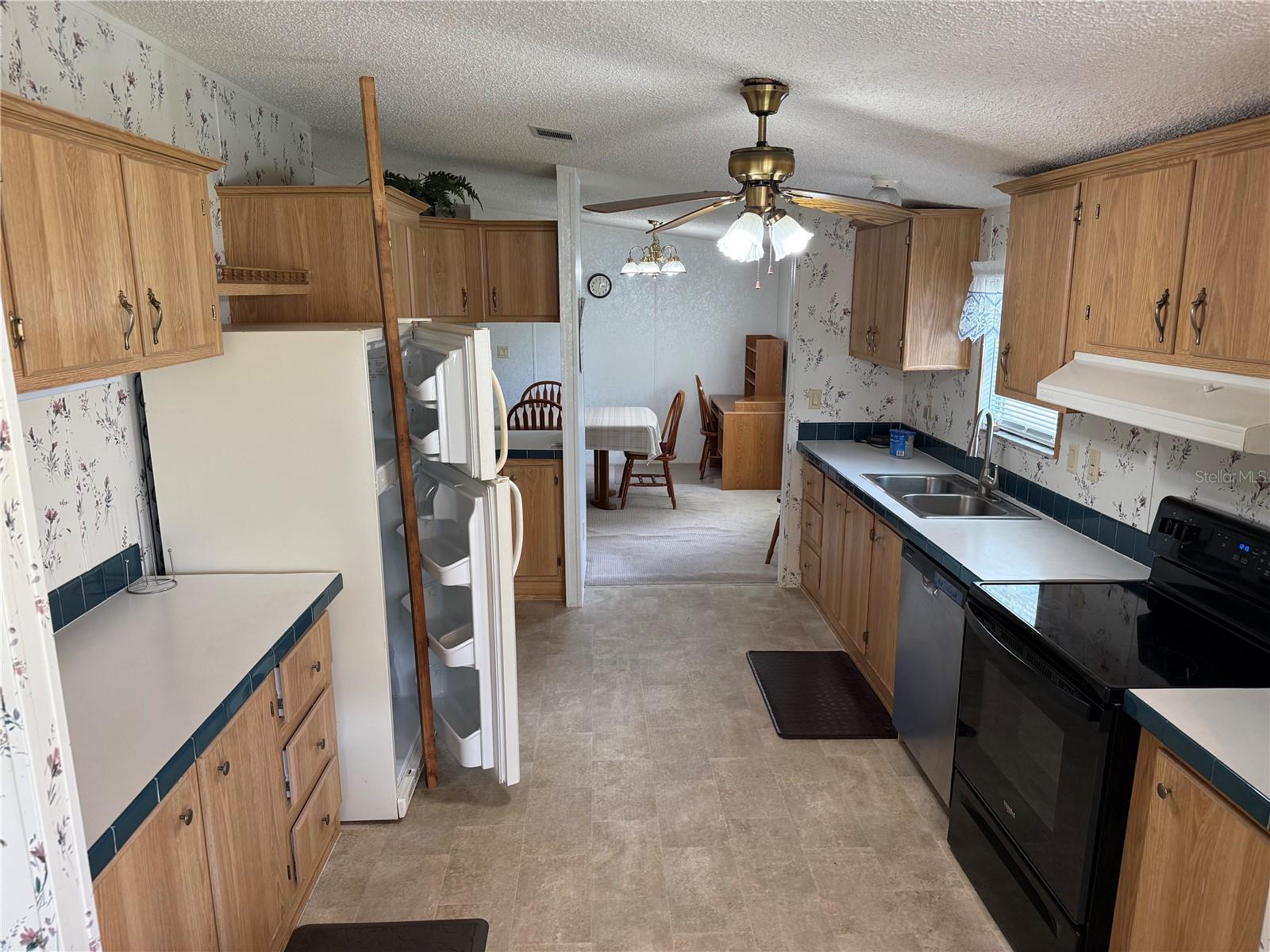 RIVERS EDGE ESTATES - Residential