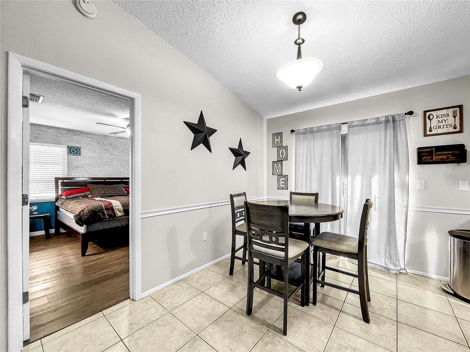 LAKE SARASOTA - Residential