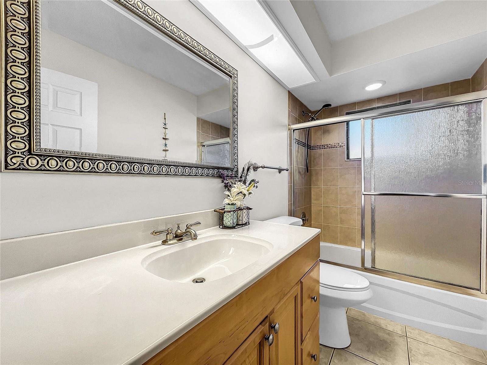 LAKE SARASOTA - Residential