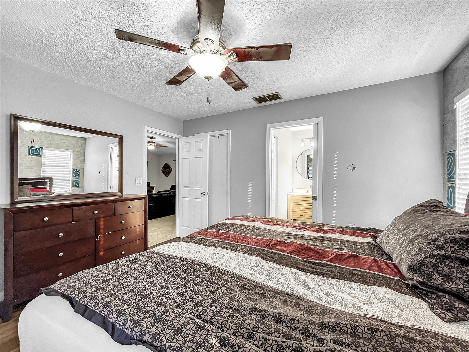 LAKE SARASOTA - Residential