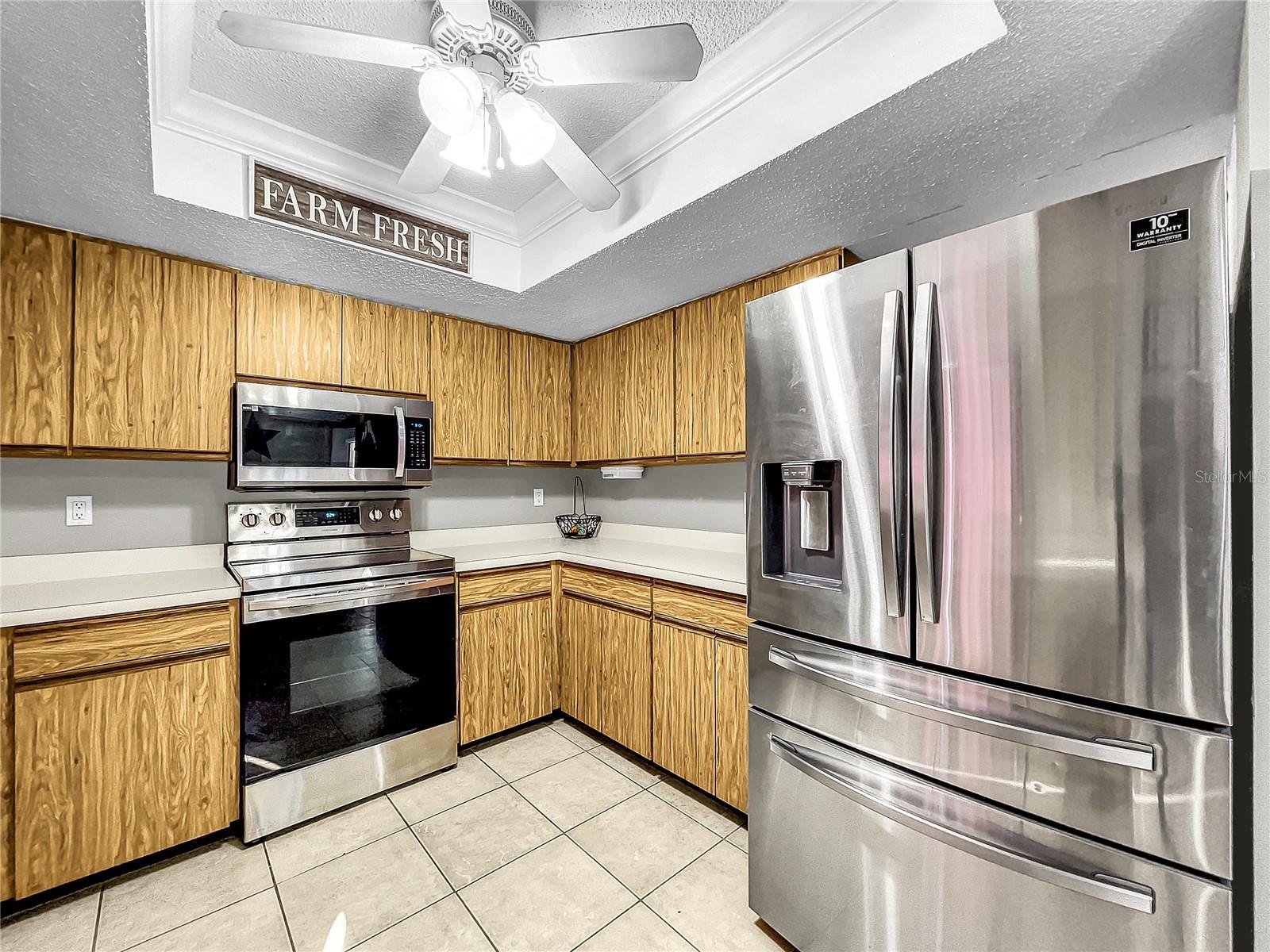 LAKE SARASOTA - Residential